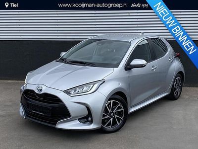 Zilver Gebruikt 2022 Toyota Yaris Hatchback | € 21.400 (Eerlijke prijs)