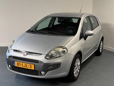 Grijs (metallic) Gebruikt 2010 Fiat Punto Evo Dynamic Hatchback | € 2.950 (Eerlijke prijs)