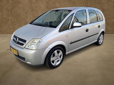 Grijs Gebruikt 2005 Opel Meriva MPV | € 1.450 (Eerlijke prijs)