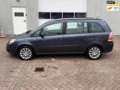 Grijs Gebruikt 2007 Opel Zafira MPV | € 2.450 (Iets duurder)