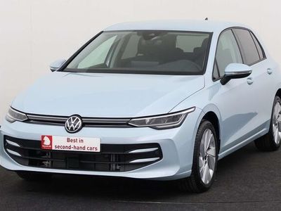Blauw Nieuw 2025 VW Golf VIII Life Hatchback | € 26.995