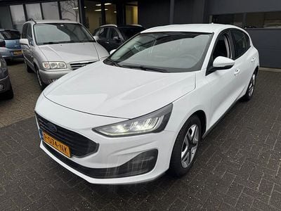 Wit Occasion 2022 Ford Focus Hatchback | € 10.995 (Super prijs)