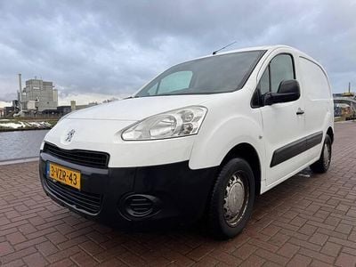Wit Gebruikt 2012 Peugeot Partner MPV | € 2.250 (Goede deal)