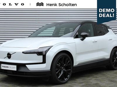 Wit Gebruikt 2025 Volvo EX30 Single Motor Extended Range SUV | € 44.750