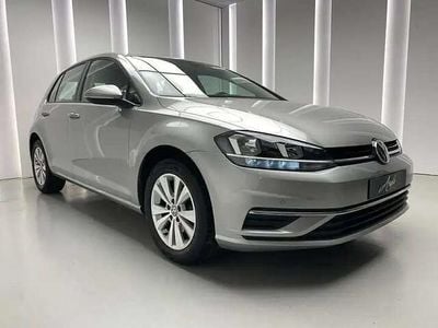 Grijs Occasion 2017 VW Golf Sedan | € 16.999 (Iets duurder)