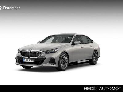 Zilver Nieuw 2025 BMW i5 M Sport Sedan | € 88.401 (Eerlijke prijs)