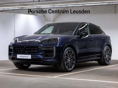 Blauw Gebruikt 2025 Porsche Cayenne Turbo E-Hybrid SUV | € 214.900 (Eerlijke prijs)