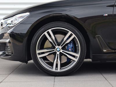 BMW 750