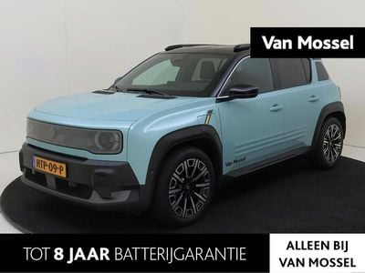 Twotone vert hautsdefrance / noir étoilé yyv Gebruikt 2025 Renault R4 Iconic SUV | € 33.440 (Eerlijke prijs)