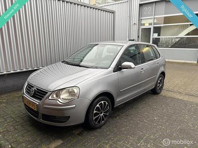 Grijs Occasion 2007 VW Polo Comfortline Hatchback | € 2.399 (Eerlijke prijs)