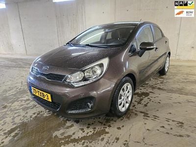 Bruin Occasion 2012 Kia Rio Plus Hatchback | € 4.950 (Eerlijke prijs)