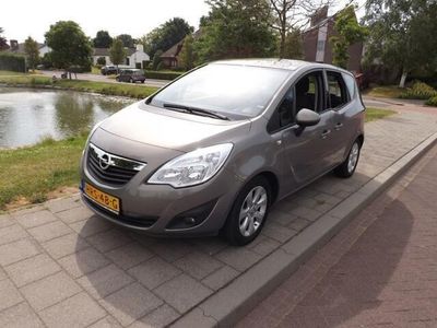 Bruin Gebruikt 2010 Opel Meriva Edition MPV | € 5.750 (Eerlijke prijs)