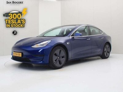 Blauw Gebruikt 2020 Tesla Model 3 Standard Range Sedan | € 19.999 (Goede deal)