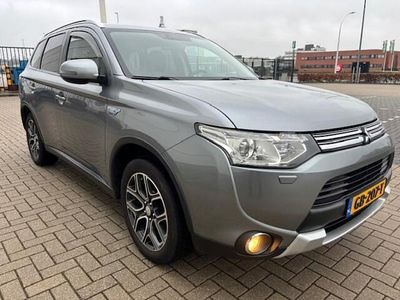 Occasion Mitsubishi Outlander 121 PK (88 kW) 2015 Grijs SUV