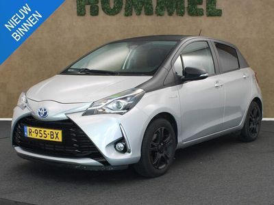 tweedehands Toyota Yaris 1.5 Hybrid Dynamic - NAVIGATIE - BI-TONE - ACHTERUITRIJ CAMERA - PARKEERSENSOREN ACHTER - CRUISE CONTROL - KEYLESS START - CLIMATE CONTROL