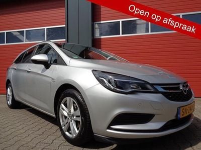 Grijs Occasion 2018 Opel Astra Edition Stationwagen | € 8.950 (Eerlijke prijs)