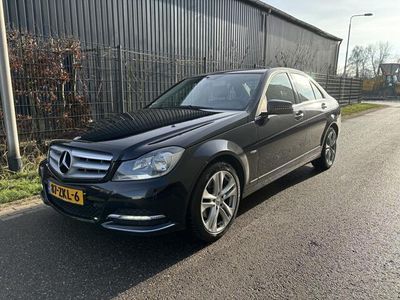 tweedehands Mercedes C200 Business Class 125! Avantgarde / AUTOMAAT / NAVI