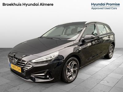 tweedehands Hyundai i30 Wagon 1.0 T-GDI 120pk MHEV Comfort Smart | Camera | Keyless Entry | Climate Control | Inklapbare spiegels | Draadloze lader