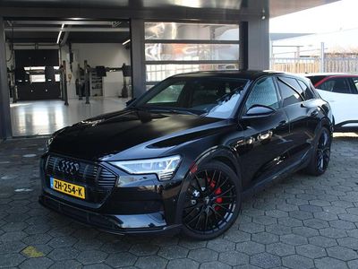 Zwart Occasion 2019 Audi e-tron Advanced SUV | € 25.995 (Eerlijke prijs)