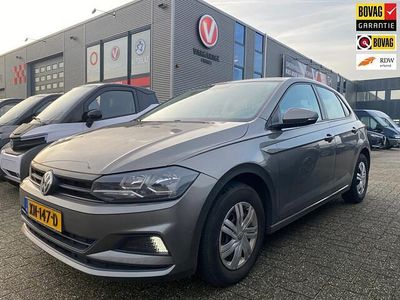 Grijs (metallic) Gebruikt 2018 VW Polo Comfortline Hatchback | € 9.990 (Goede deal)
