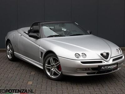 Occasion Alfa Romeo Spider 150 PK (110 kW) 2002 Grijs Cabriolet