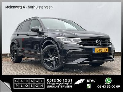Zwart Occasion 2021 VW Tiguan R-line SUV | € 25.900 (Goede deal)