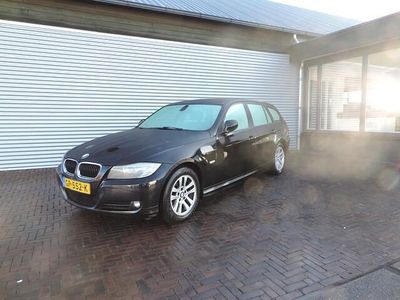 Zwart Occasion 2011 BMW 318 Stationwagen | € 2.450 (Super prijs)