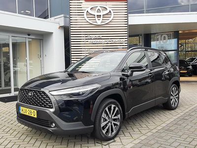 Zwart Occasion 2025 Toyota Corolla Cross SUV | € 36.700 (Eerlijke prijs)