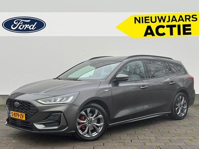 Grijs Gebruikt 2023 Ford Focus ST-Line Stationwagen | € 22.045 (Eerlijke prijs)