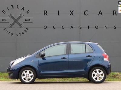 Blauw (metallic) Gebruikt 2010 Toyota Yaris Hatchback | € 5.940 (Iets duurder)