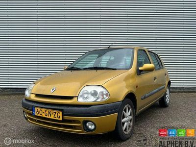 tweedehands Renault Clio II 1.4-16V Initiale