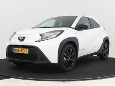 Wit Occasion 2025 Toyota Aygo X Play SUV | € 19.750 (Eerlijke prijs)