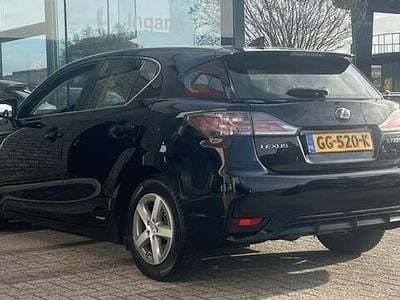 Lexus CT200h