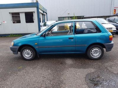 tweedehands Toyota Starlet 1.3i Sport , stuurbekrachting/ 5 bak/ nieuwe apk