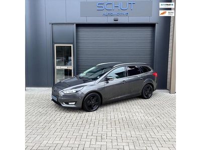 Grijs (metallic) Occasion 2015 Ford Focus Titanium Stationwagen | € 7.950 (Eerlijke prijs)