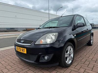 Zwart Gebruikt 2007 Ford Fiesta Futura Hatchback | € 1.750 (Goede deal)