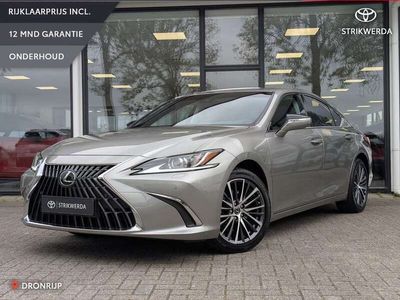 Lexus ES300