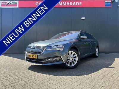 Grijs Gebruikt 2021 Skoda Superb Business Line Stationwagen | € 24.950 (Eerlijke prijs)