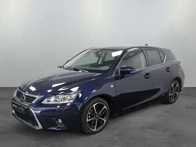 Lexus CT200h