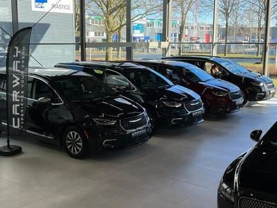 Zwart Gebruikt 2024 Chrysler Voyager Limited MPV | € 84.900