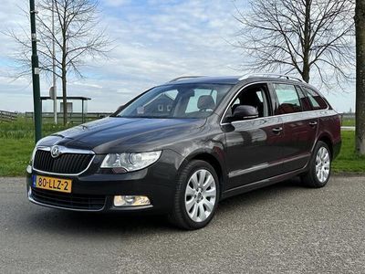 tweedehands Skoda Superb Combi 1.8 TSI * Navi * Airco * Xenon * Dealer-Auto