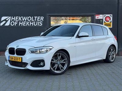 Wit Gebruikt 2019 BMW 118 Shadowline Hatchback | € 16.950 (Eerlijke prijs)