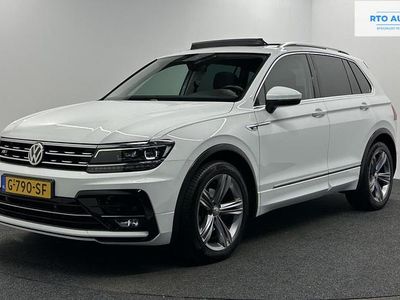 Wit Occasion 2019 VW Tiguan Highline SUV | € 999.999