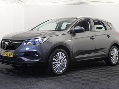 Grijs (metallic) Occasion 2019 Opel Grandland X Innovation SUV | € 12.999 (Eerlijke prijs)