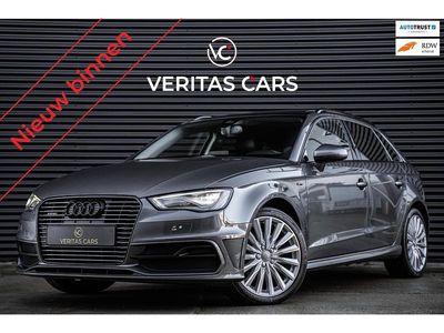 Grijs Gebruikt 2015 Audi A3 Ambition Hatchback | € 15.940 (Iets duurder)