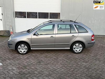 Beige Gebruikt 2007 Skoda Fabia Stationwagen | € 1.600 (Eerlijke prijs)
