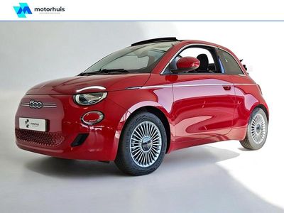 Rood Nieuw 2025 Fiat 500C Cabriolet | € 32.440