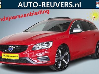 Rood Gebruikt 2018 Volvo V60 R-Design Stationwagen | € 18.900 (Super prijs)