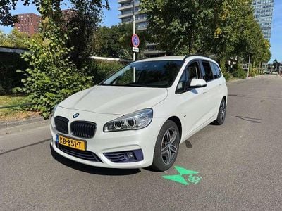 BMW 216