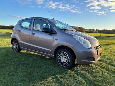 Bruin (metallic) Gebruikt 2009 Suzuki Alto Comfort Hatchback | € 1.799 (Eerlijke prijs)